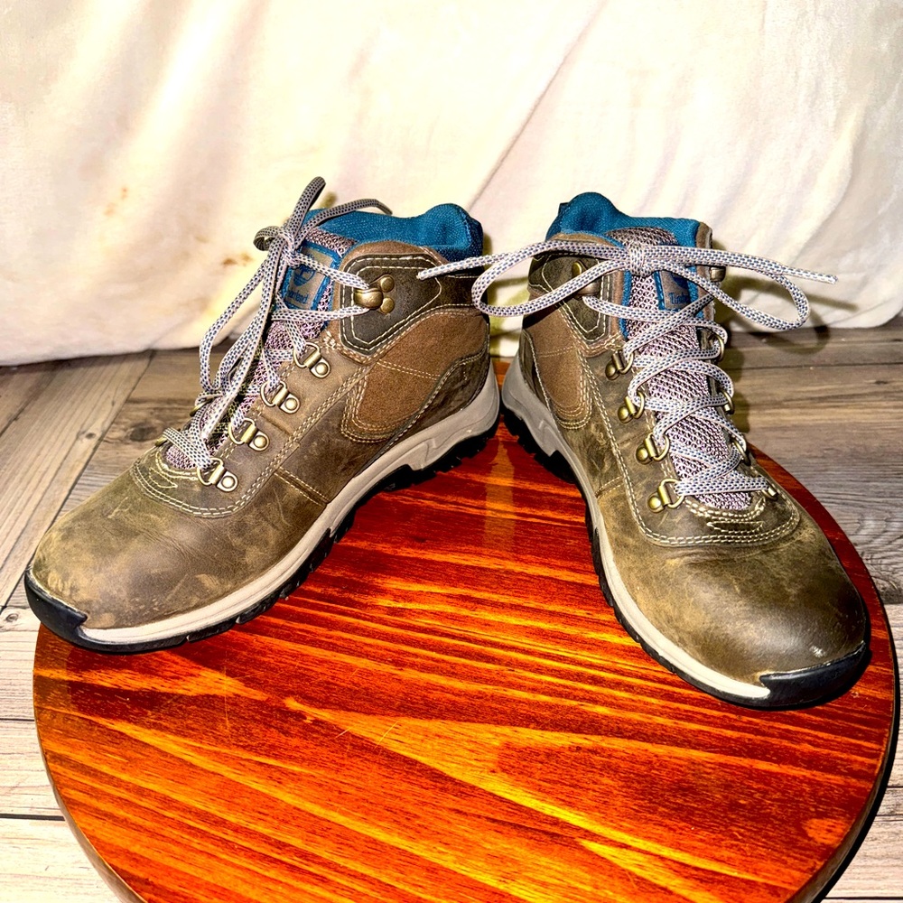 Timberland Mt. Maddsen A1NRW Women's 6.5 Waterproof Hiking Boot Grey Brown Blue